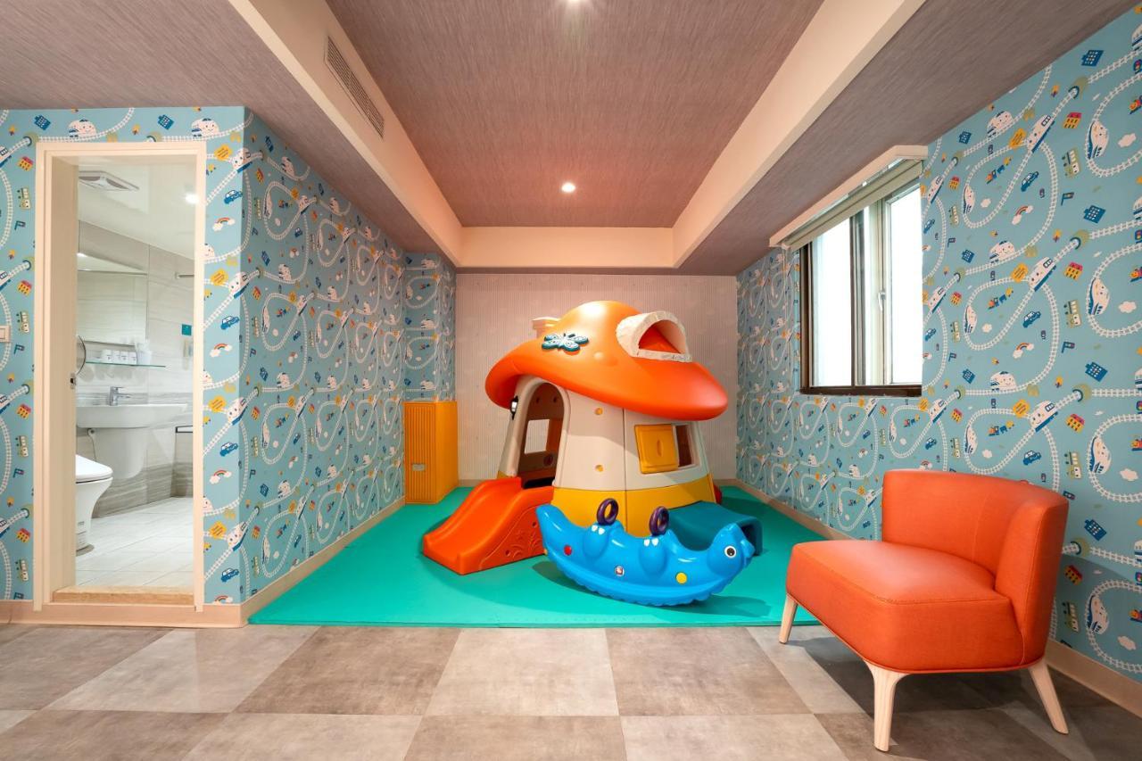 ザ ヤング ホテル 竹北市 エクステリア 写真